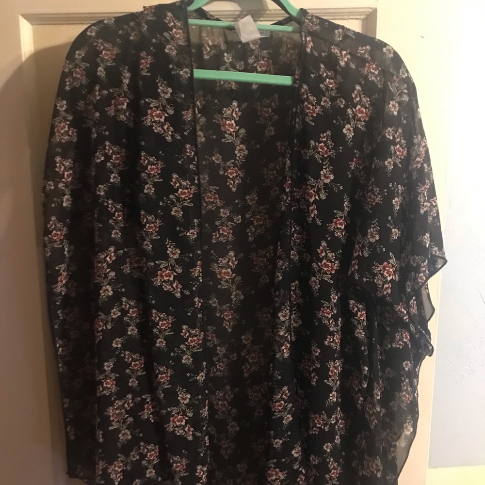 NWOT Emory Park sheer floral kimono